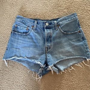 Levi’s Light-Wash Denim Shorts